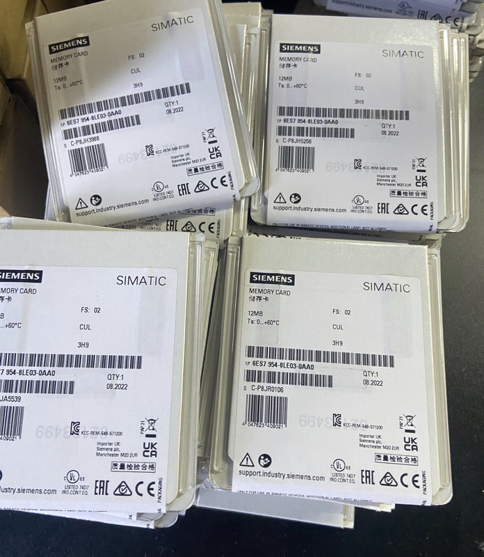Siemens シーメンス 6ES7954-8LE03-0AA0メーカーSIMATICメモリカードオリジナル